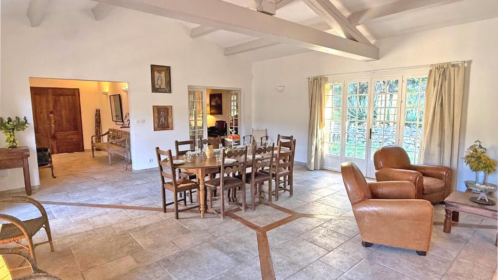 Suite Lavande — pièce principale de la Villa Lou Bagarède, golfe de Saint-Tropez